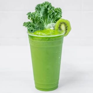 Kale, Pineapple, Banana & Spinach Smoothie